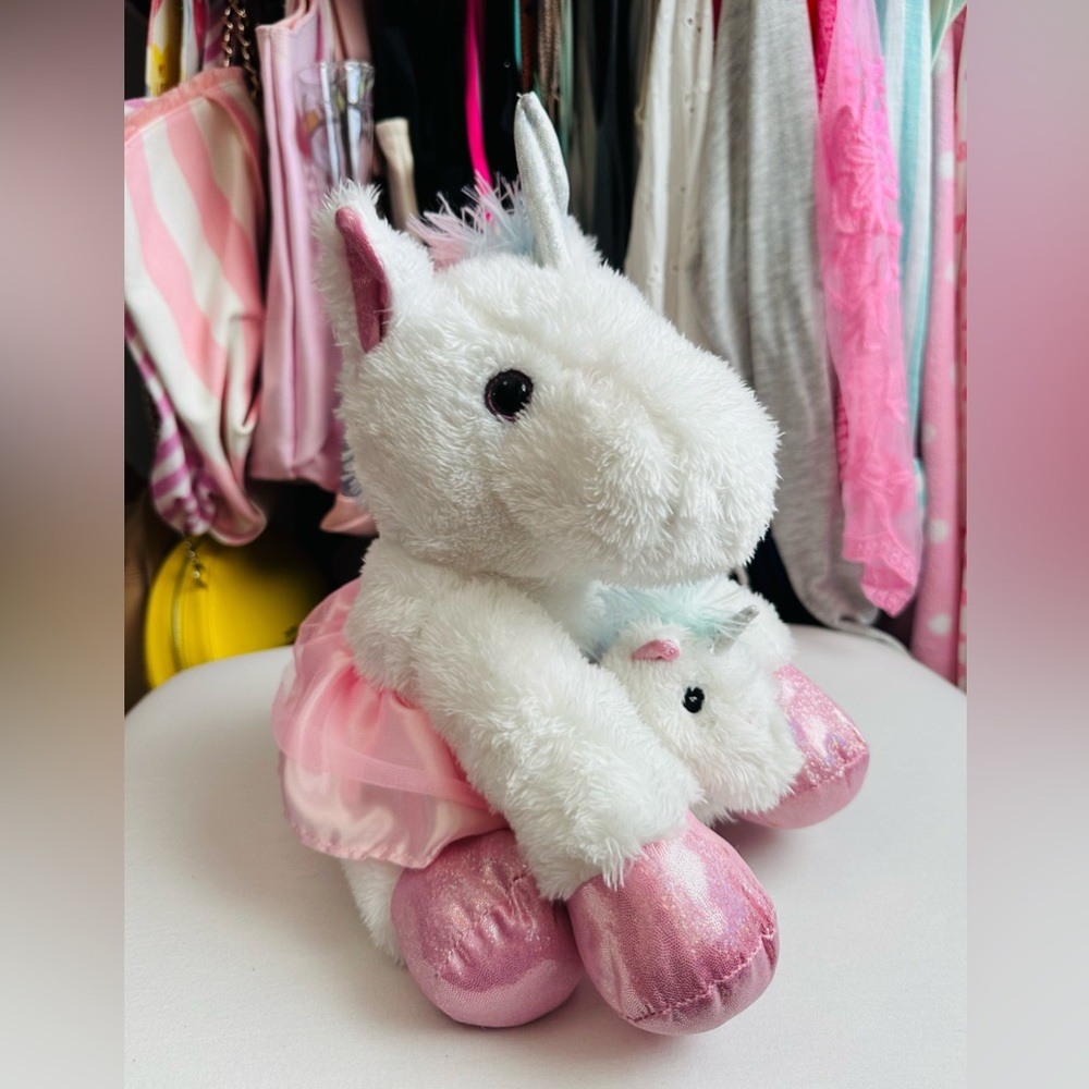 2 for $15! Claire's Princess Unicorn w/ Baby Unicorn Plz Read Desc